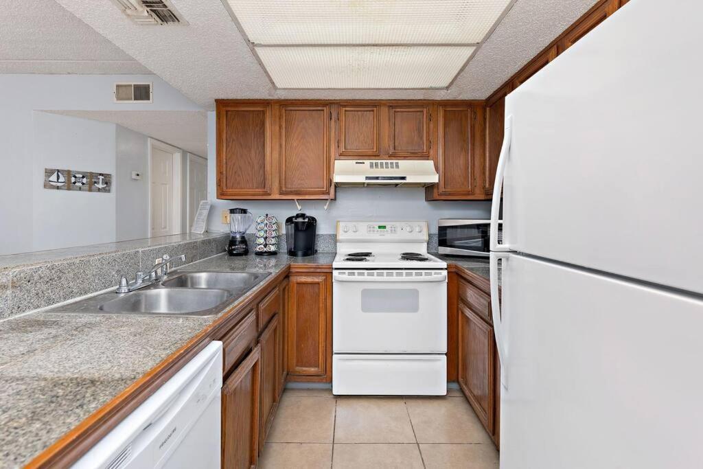 2 Bed 2 Bath 1st Fl By W Washer Dryer *